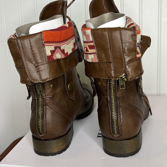JustFab Roll Down Boots Size 8 - Picture 4 of 9